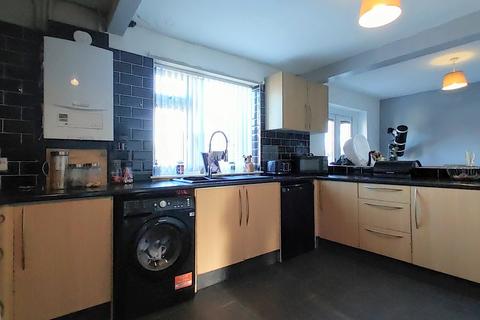 13 Thirkleby Royd, Clayton, Bradford, BD14 6EX