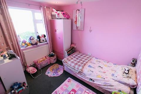 13 Thirkleby Royd, Clayton, Bradford, BD14 6EX