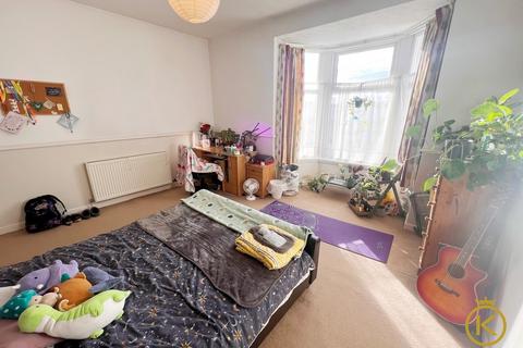 5 bedroom terraced house to rent, Fawcett Road, Southsea