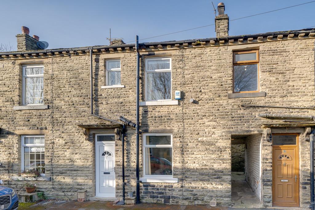 Ash Grove, Old Lane, Birkenshaw 3 bed terraced house for sale £149,950