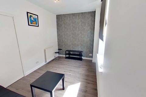 1 bedroom flat to rent, Victoria Road, Torry, Aberdeen, AB11