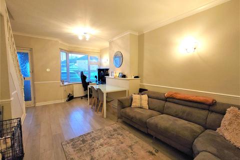 2 bedroom terraced house for sale - Fredora Avenue, Hayes, Greater London, UB4