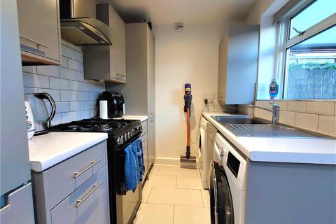 2 bedroom terraced house for sale - Fredora Avenue, Hayes, Greater London, UB4