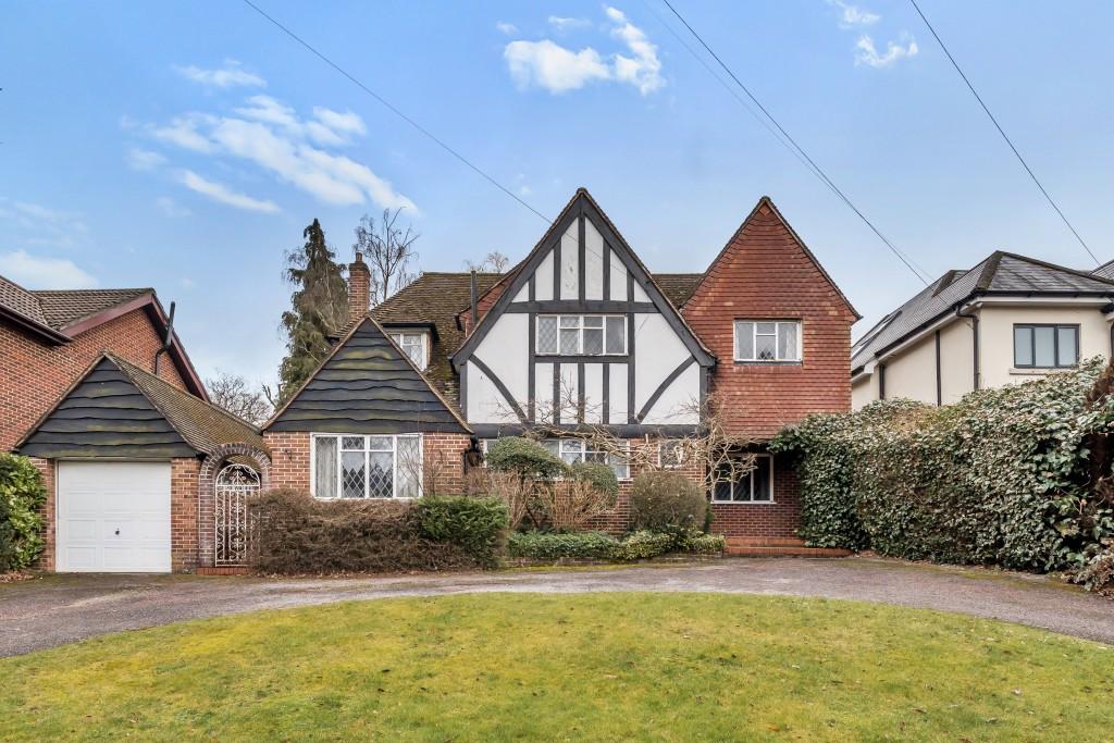 Howards Wood Drive, Gerrards Cross... 4 bed detached house £1,350,000