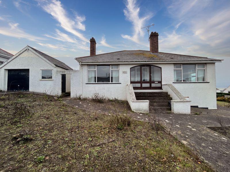 Monksilver, 62 The Parade, Barry, CF62 6SG 4 bed detached bungalow for