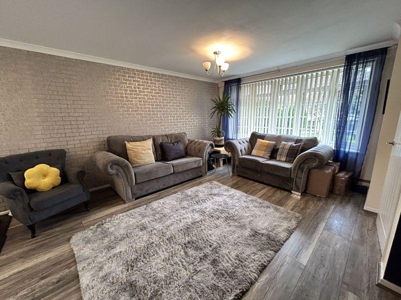 Ipswich Crescent, Great Barr... 3 bed terraced house £225,000