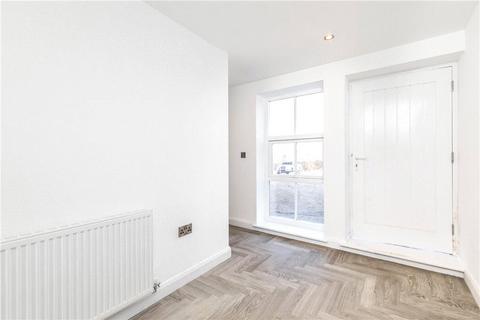 3 bedroom townhouse for sale - West Shaw Lane, Oxenhope, Keighley, West Yorkshire, BD22