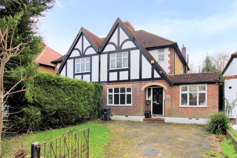 105 Warren Road, Banstead, SM7 1LQ