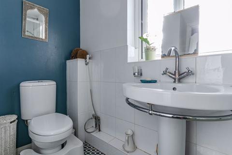 18 Edgecote, Great Holm, Milton Keynes, MK8 9ER