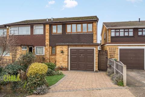 18 Venette Close, Rainham, RM13 9EA