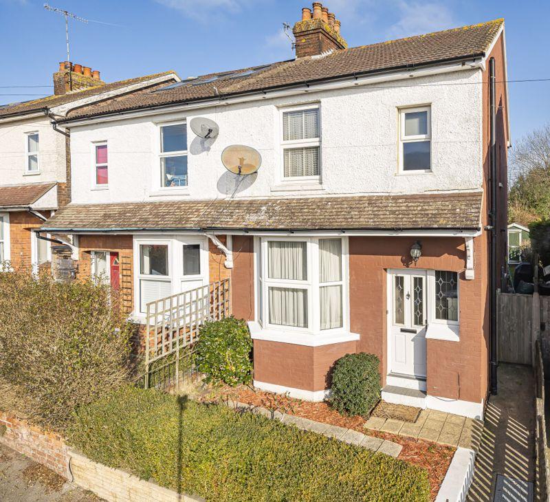 Holmewood Road, Tunbridge Wells 3 bed semidetached house £1,800 pcm