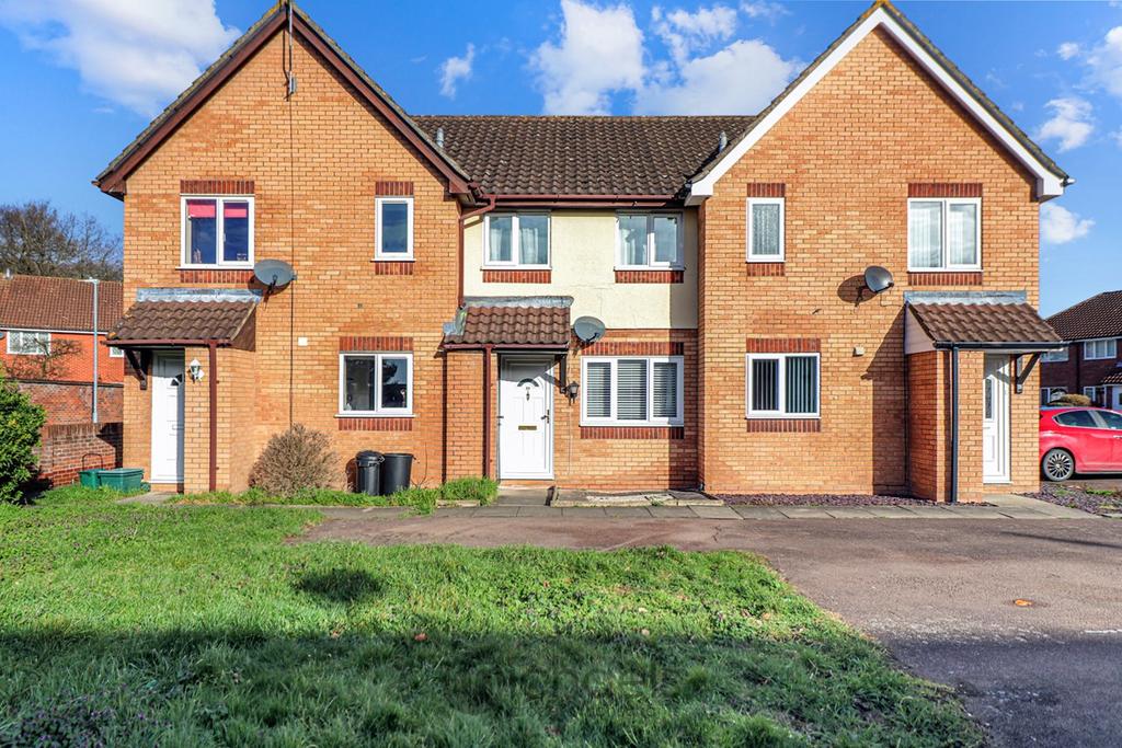 Langdale Drive, Highwoods... 2 bed terraced house £250,000
