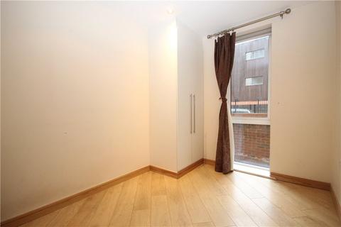 2 bedroom apartment to rent, The Bars, Guildford, Surrey, GU1