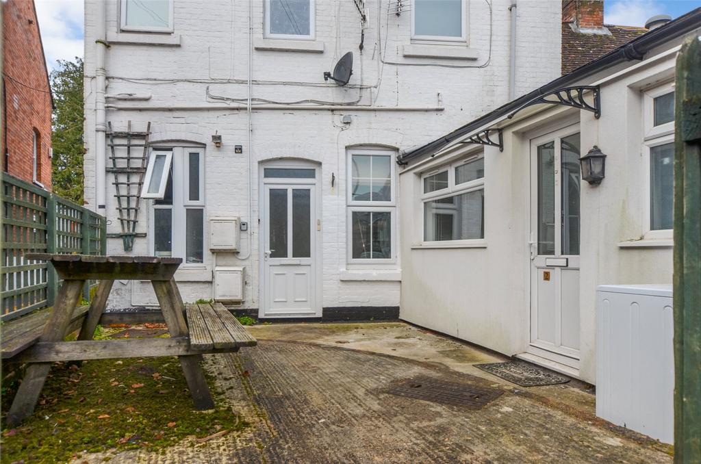 Barn Street, Marlborough, Wiltshire, SN8 1 bed apartment £700 pcm (£