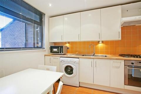 3 bedroom terraced house for sale, Nicholson Street, London