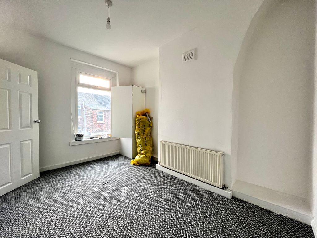 Bedroom 2 (Double)