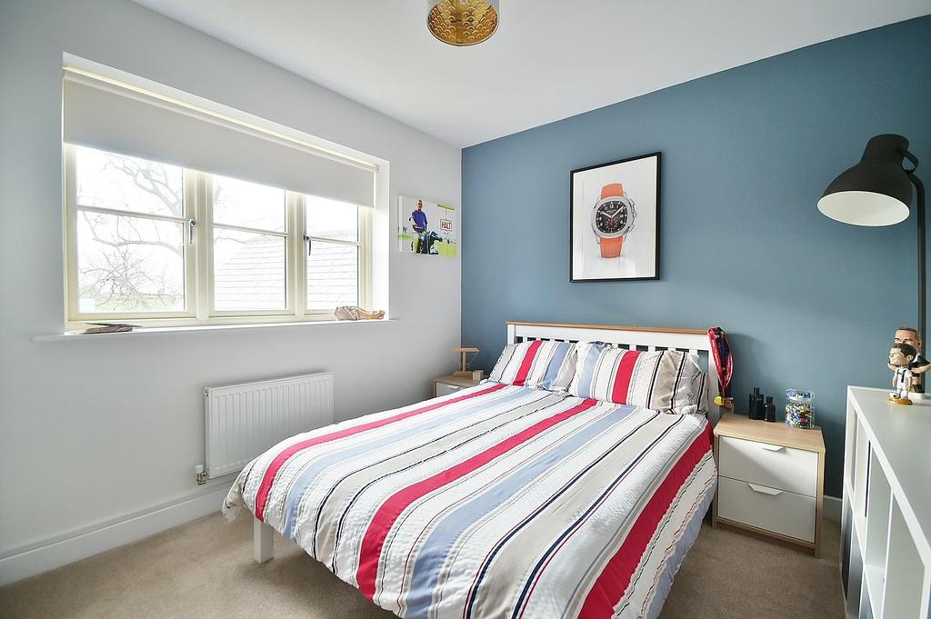 Bed 3.JPG