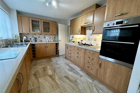 2 Cennin Pedr, Barry, CF63 1DF