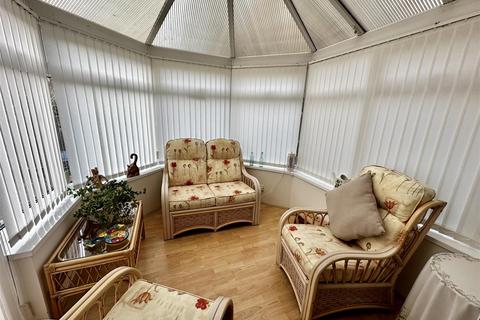 2 Cennin Pedr, Barry, CF63 1DF
