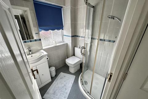 2 Cennin Pedr, Barry, CF63 1DF
