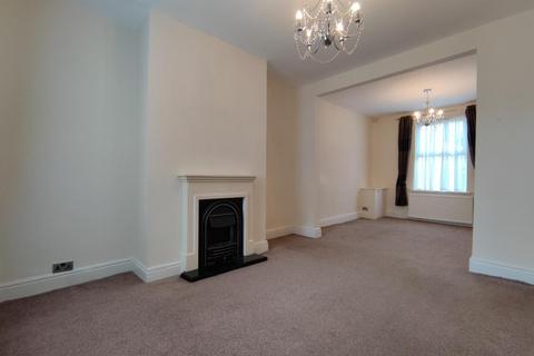 2 bedroom terraced house to rent, Moss Lane, Altrincham