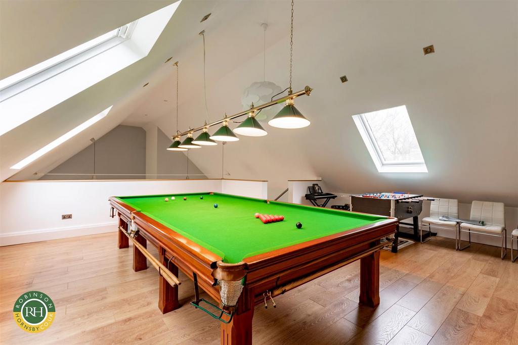 Galleried snooker room