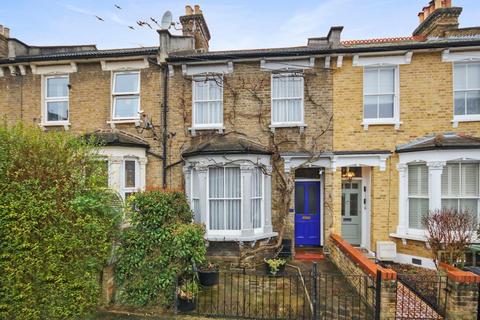 83 Fairlawn Park, London, SE26 5SB