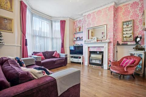 83 Fairlawn Park, London, SE26 5SB