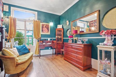 83 Fairlawn Park, London, SE26 5SB