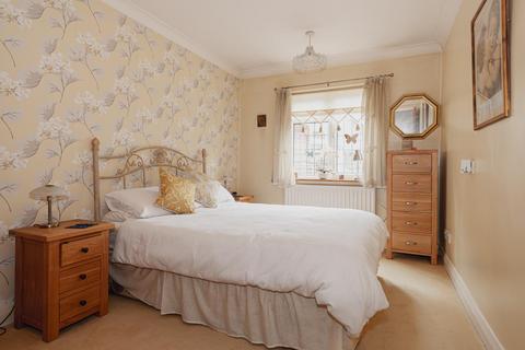 16 Ellingham Road, Chessington, KT9 2JA