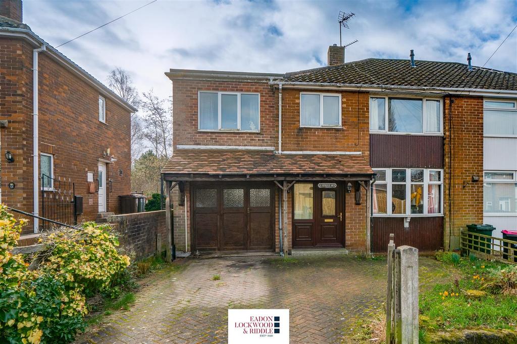 Spruce Avenue, Wickersley, Rotherham 3 bed semidetached house for sale