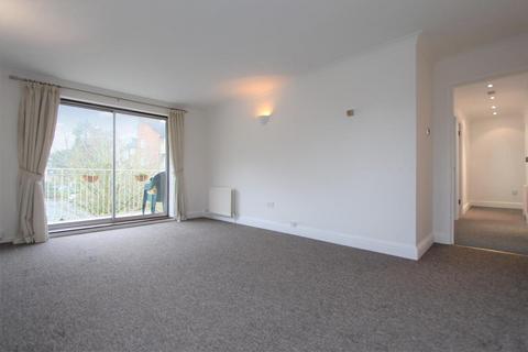 2 bedroom apartment to rent - Dunnymans Road
