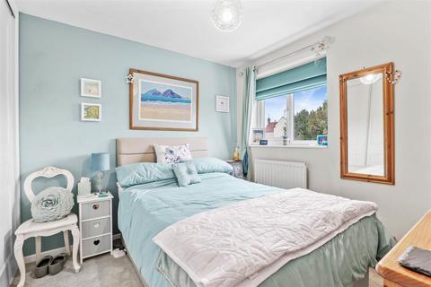 3 Balmoral Close, Evesham, WR11 4QN