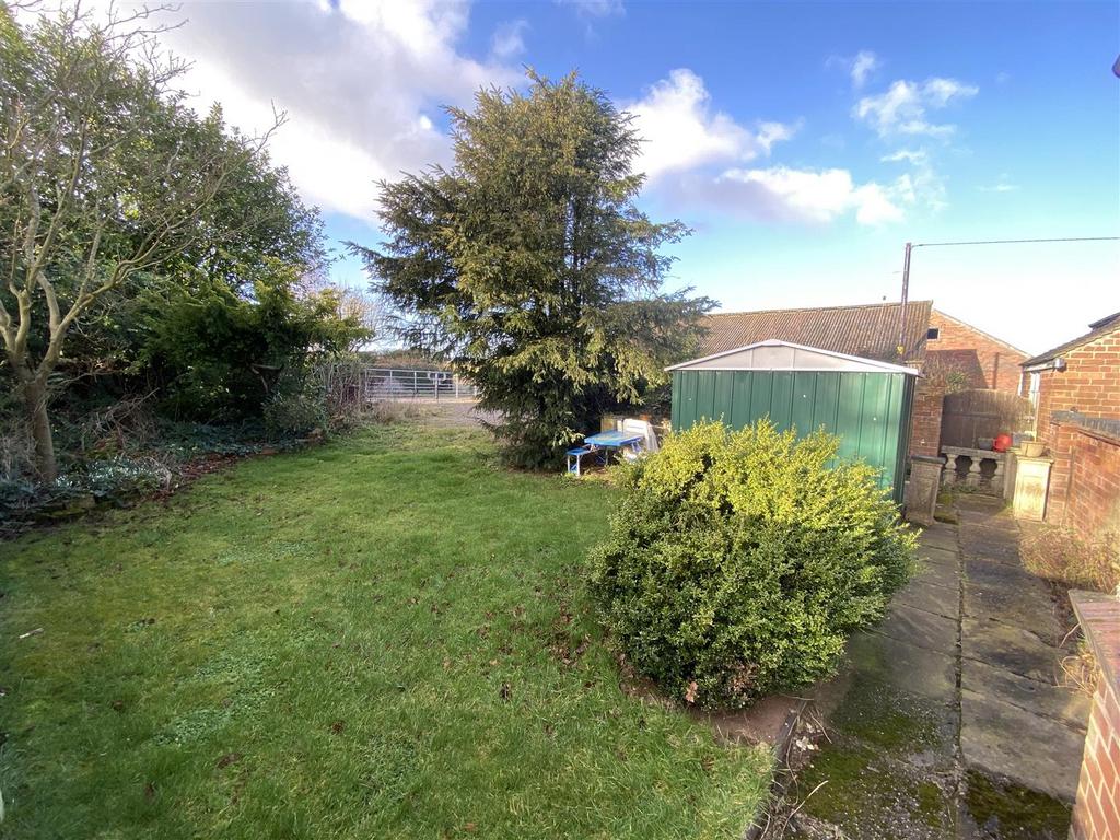Stallington Road, Blythe Bridge, 3 bed semidetached house £300,000