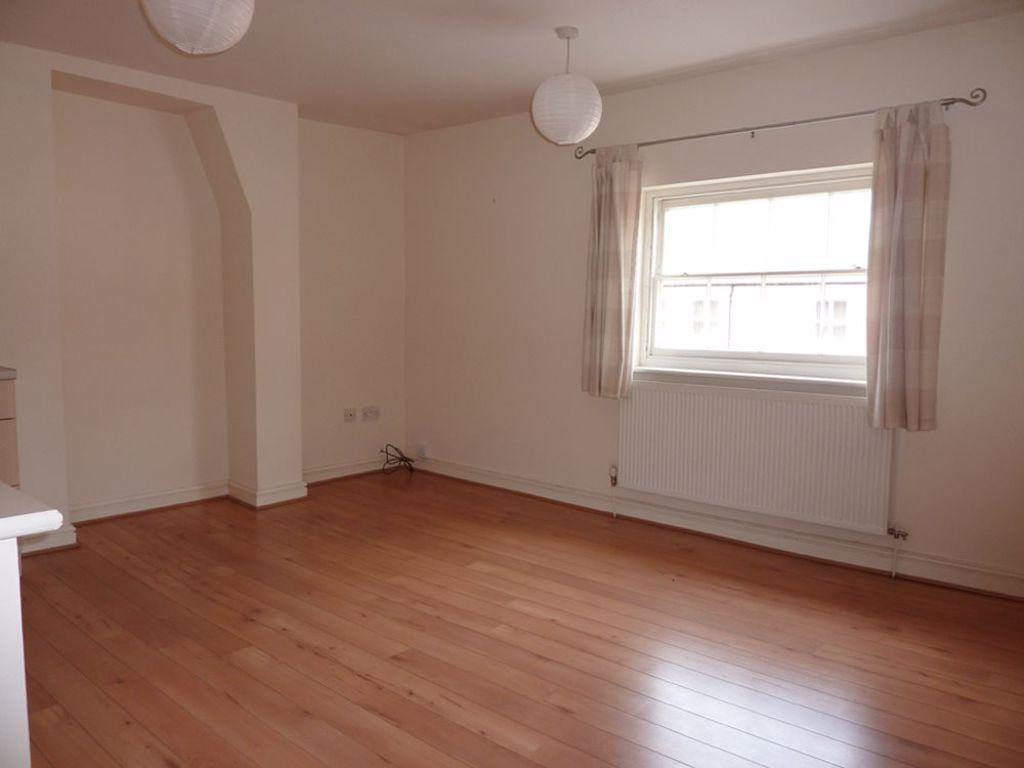 Old Pipe Court, Stourbridge 1 bed flat £550 pcm (£127 pw)
