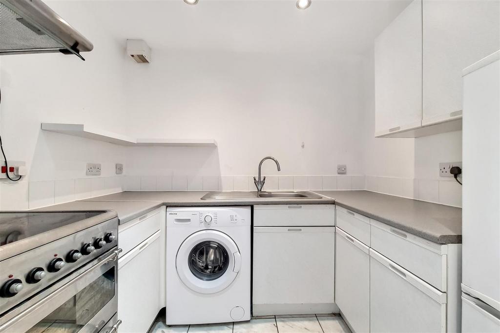 Kitchen: