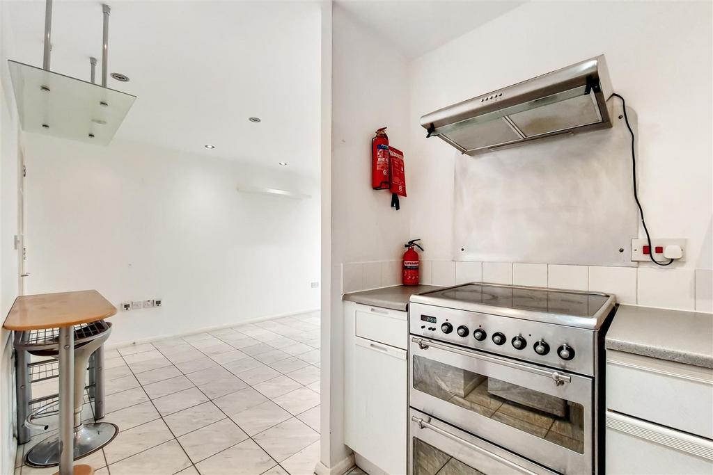 Kitchen: