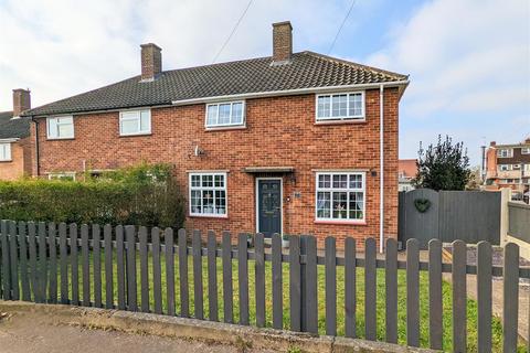 3 bedroom semi-detached house for sale - Norwich, NR4