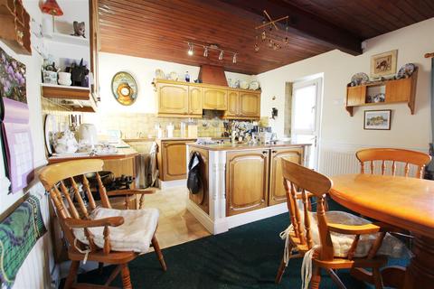 Larkhill Bryntirion Road, Bagillt, CH6 6DR