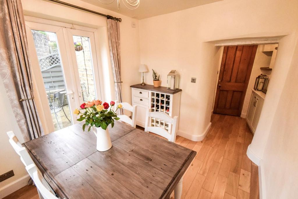 Gilstead Lane, Bingley, West Yorkshire 2 bed house for sale £245,000
