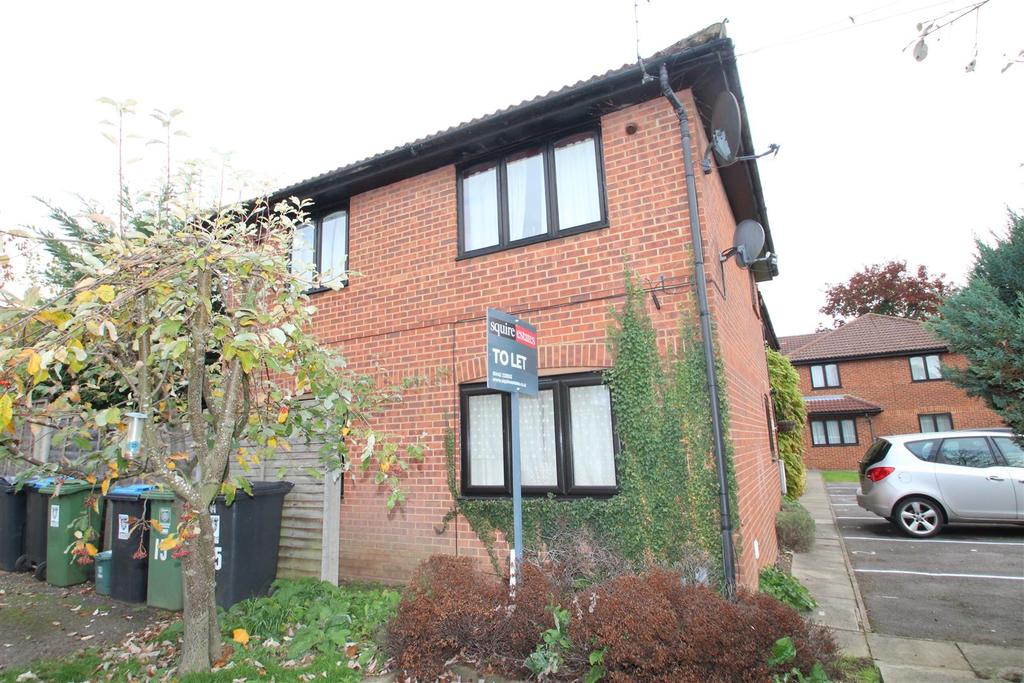 Holme Place, Hales Park, Hemel Hempstead 1 bed flat £925 pcm (£213 pw)