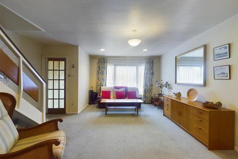 126 Markfield, Croydon, CR0 9HP