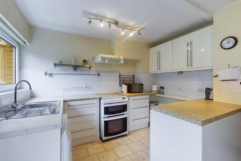 126 Markfield, Croydon, CR0 9HP