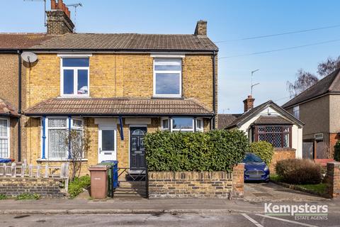 103 Dock Road, Grays, RM17 6EY