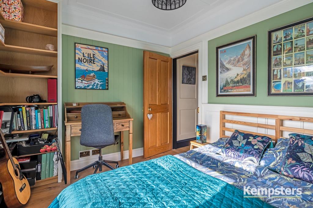 Bedroom 1 2nd.jpg