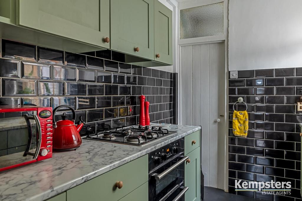 Kitchen 3.jpg