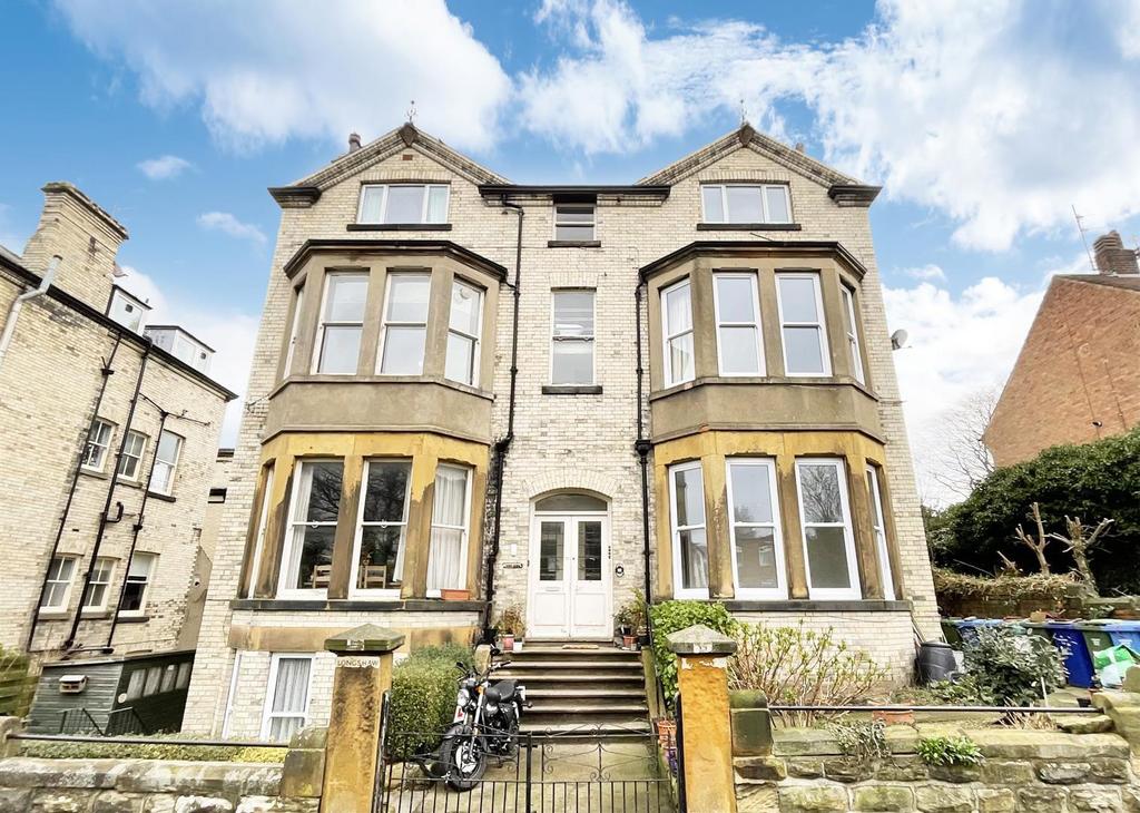 15 Fulford Road, Scarborough 2 bed flat for sale £145,000