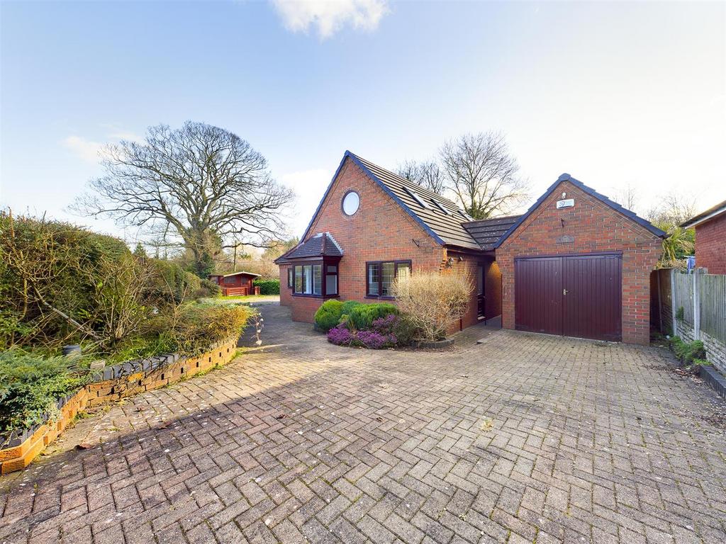 Pant Lane, Gresford, Wrexham 3 bed detached bungalow for sale £370,000