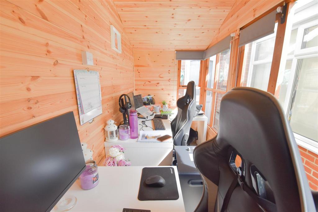 022 - Home Office.jpg