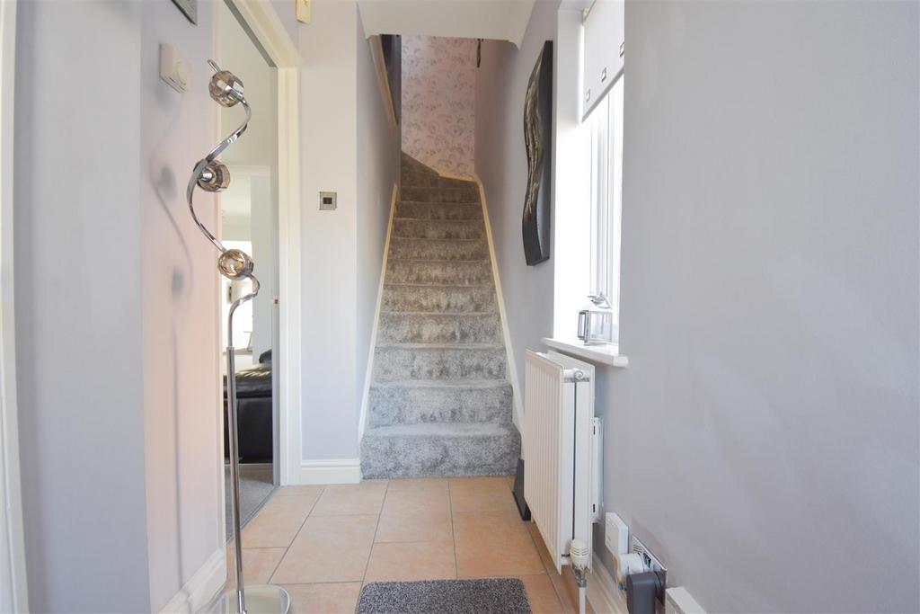002 - Hallway.jpg